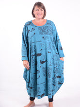 Lagenlook Parachute Dress With Pockets Cotton - 9215 Script, Dresses, Pure Plus Clothing, Lagenlook Clothing, Plus Size Fashion, Over 50 Fashion